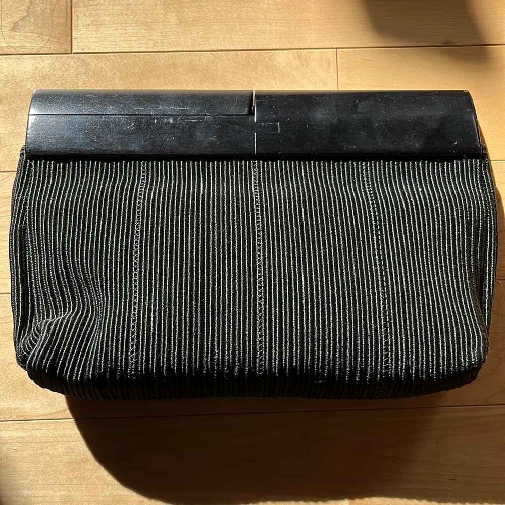Vintage 80’s De Vecchi wood framed clutch